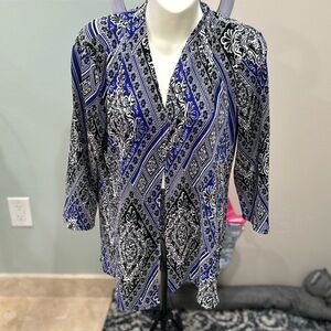 Size 0 S Chico’s Travelers Collection Blue Multi Patern Jacket